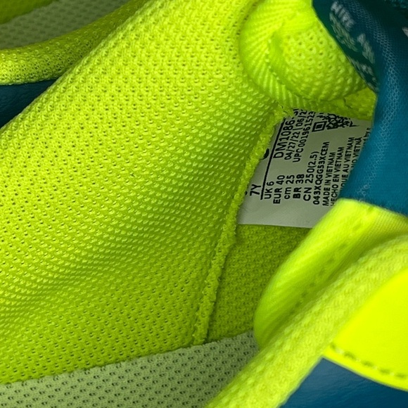 Nike 
Air Force 1 
Next Crater
GS
Brand new
NWOT - Picture 9 of 15